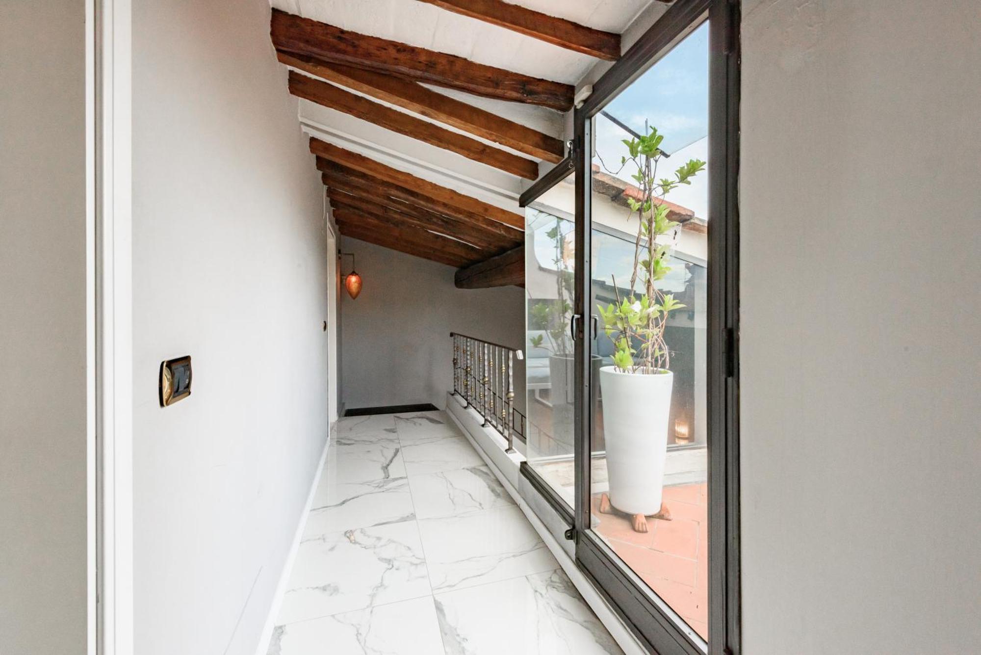Regina House By Mmega Appartement